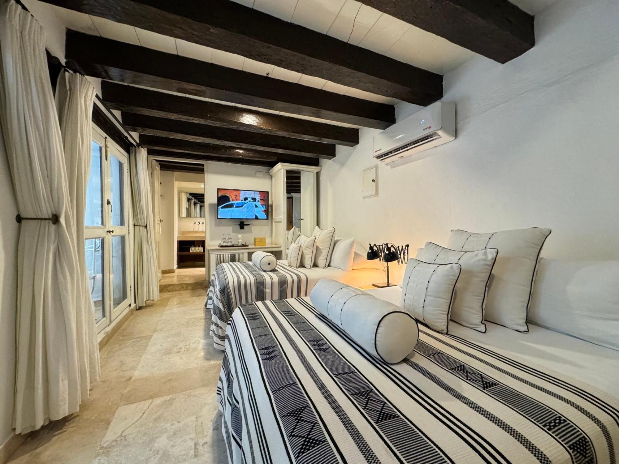 Leones De Alba Hotel Boutique Cartagena Luaran gambar